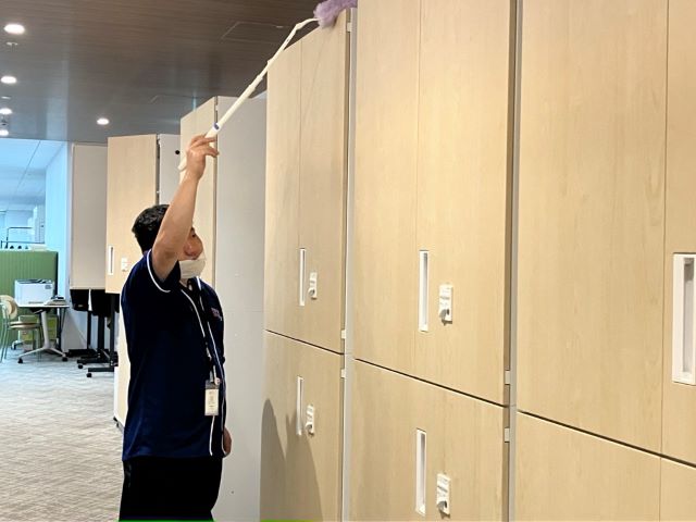 ⓵ロッカー上.jpg